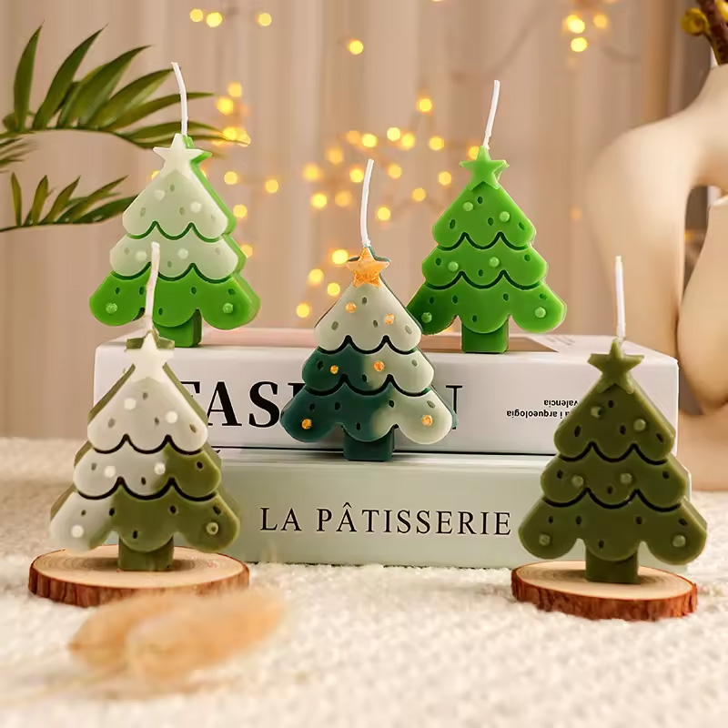 Christmas Soy Wax Scented Candles / Creative Christmas Tree Ornaments