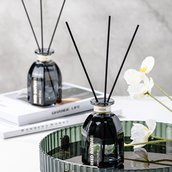 Modern Luxury Home Decoration Glass Reed Diffuser Private Label Reed Diffusers Essential Oils Wholesale Diffuser Reeds